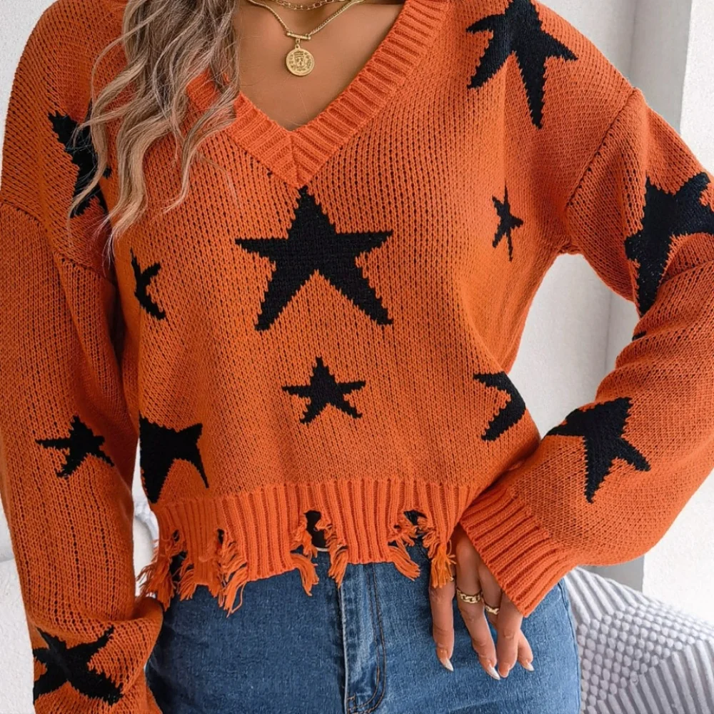 V-Neck Cropped Sweater with Star Pattern & Distressed Hem